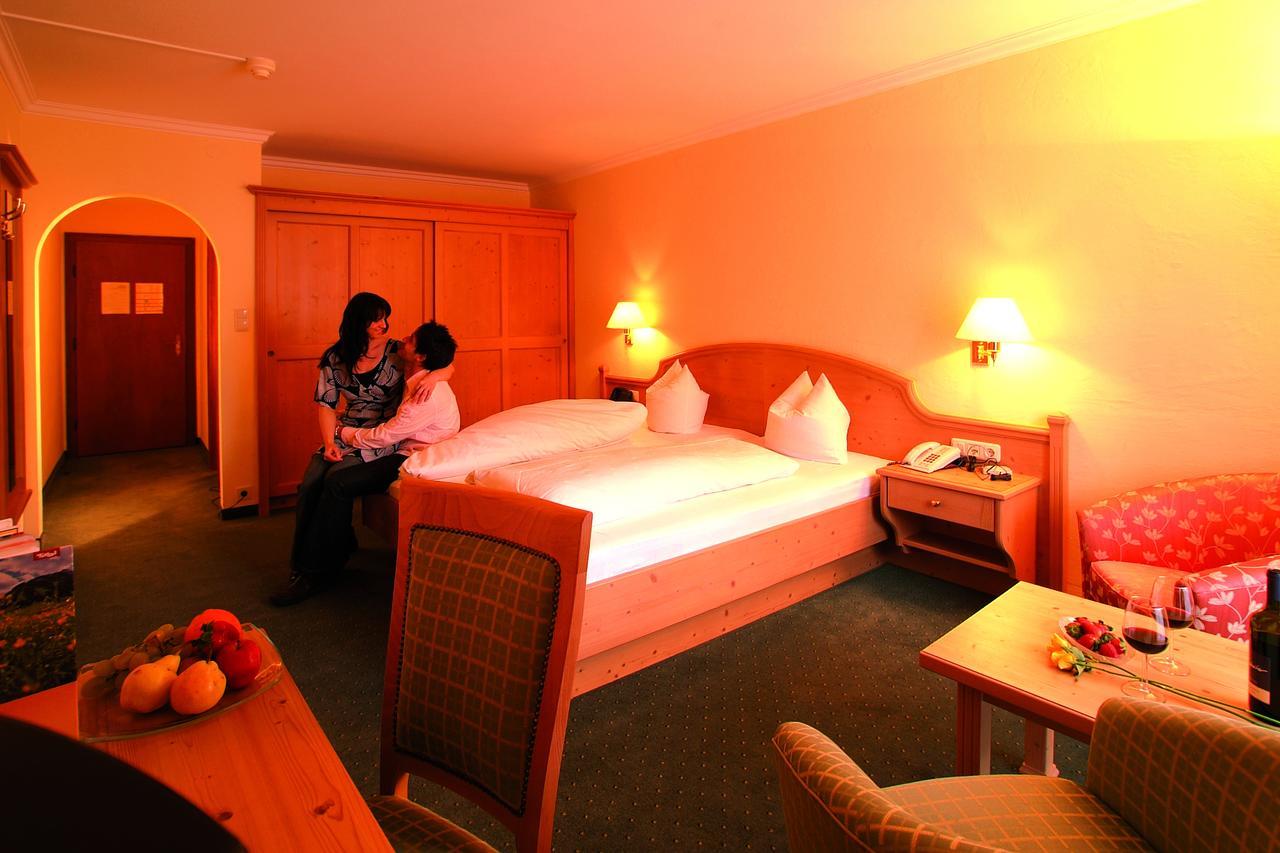 Hotel Goldenes Kreuz Tannheim Eksteriør billede