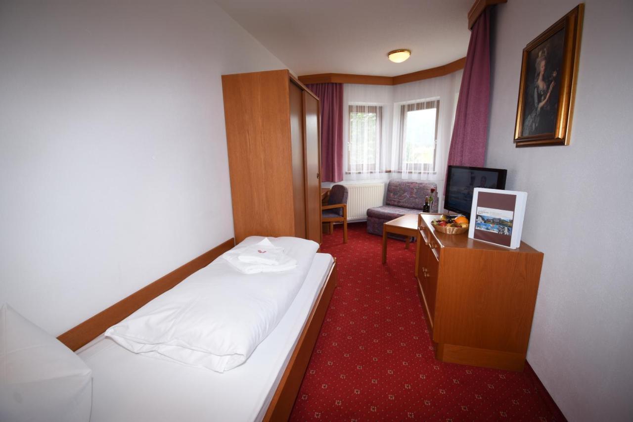 Hotel Goldenes Kreuz Tannheim Eksteriør billede